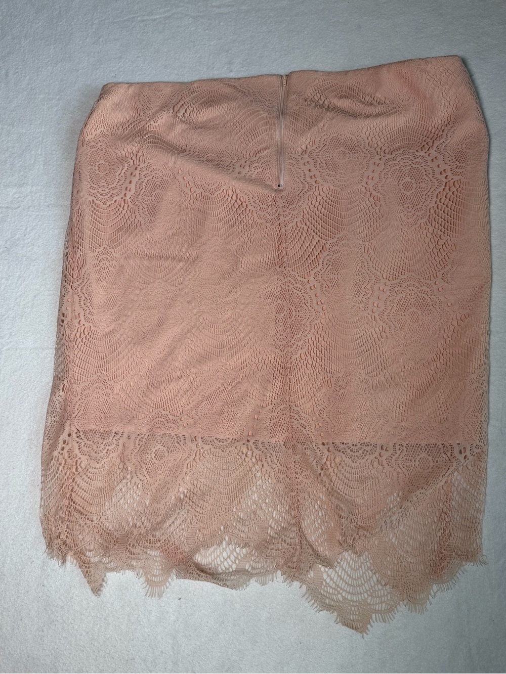 torrid Size 3 Blush Lace Mini Skirt 3X Lace Overlay Lined Pencil - Picture 4 of 5